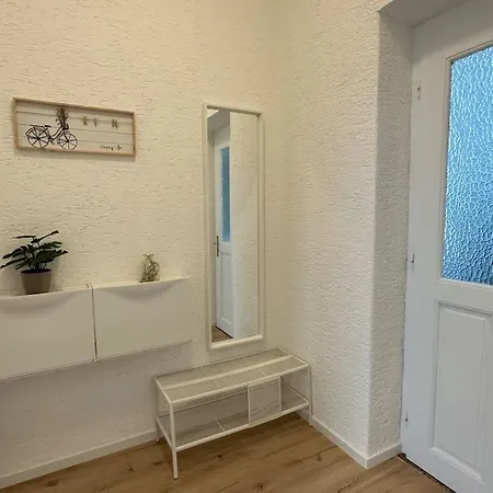 Limburgs Herzstueck 公寓